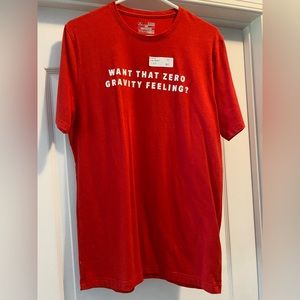 Under armour adult small t shirt